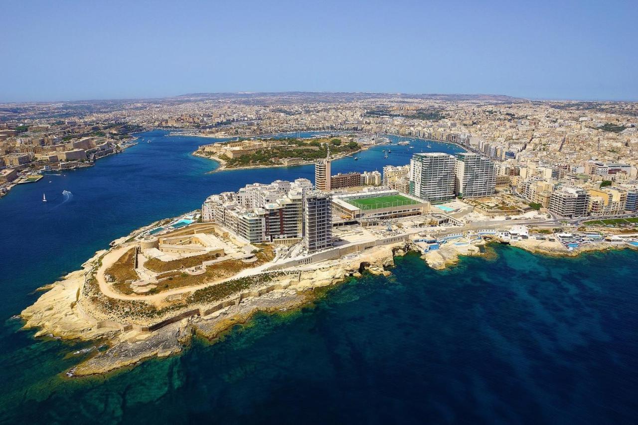 Luxurious Apt With Ocean Views And Pool In Tigne Point Слима Экстерьер фото